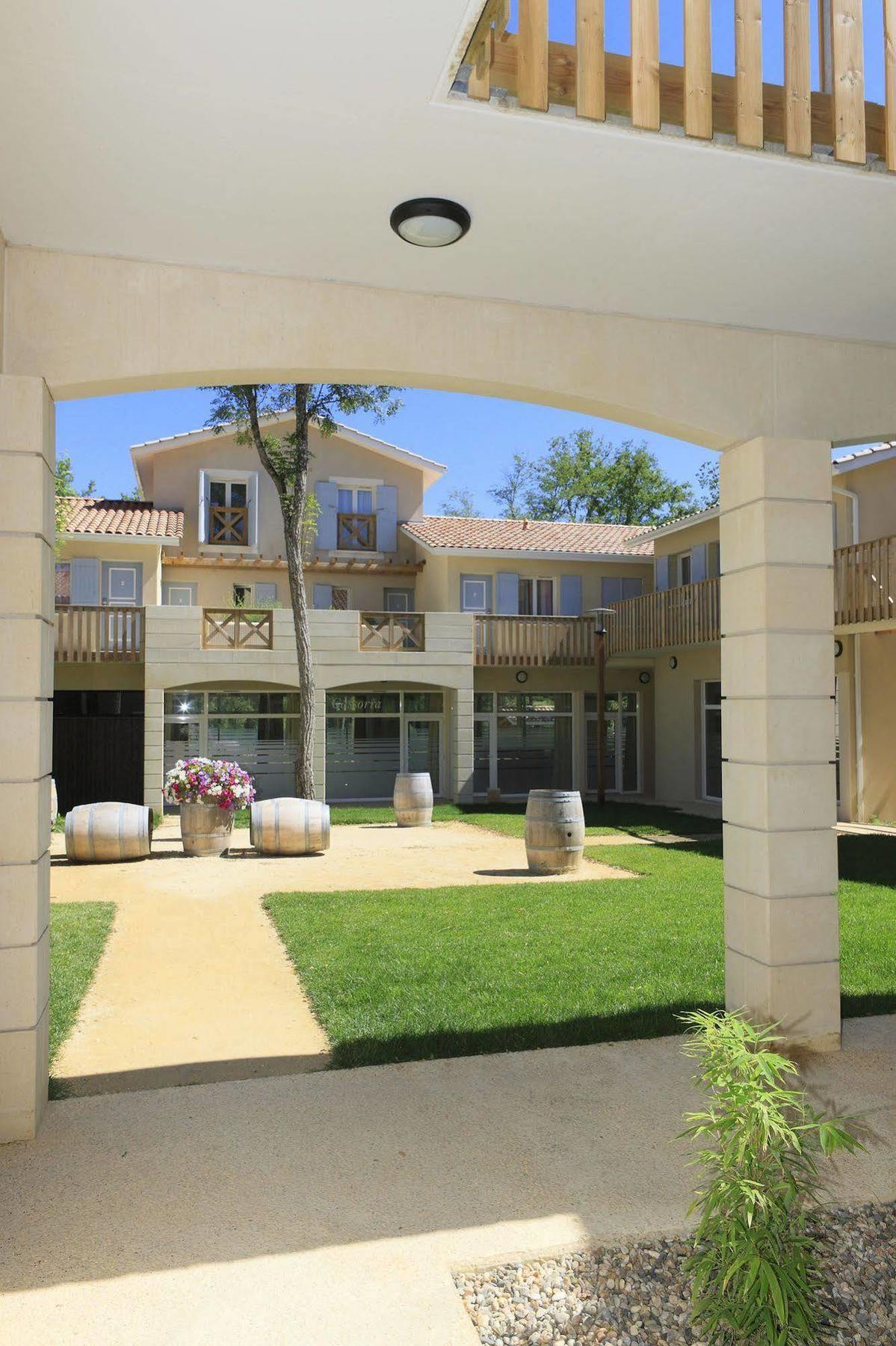 Vacanceole - Le Domaine Du Golf D'Albret Barbaste Екстер'єр фото