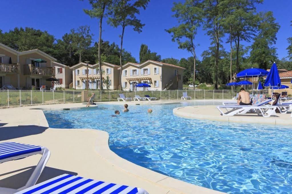 Vacanceole - Le Domaine Du Golf D'Albret Barbaste Екстер'єр фото